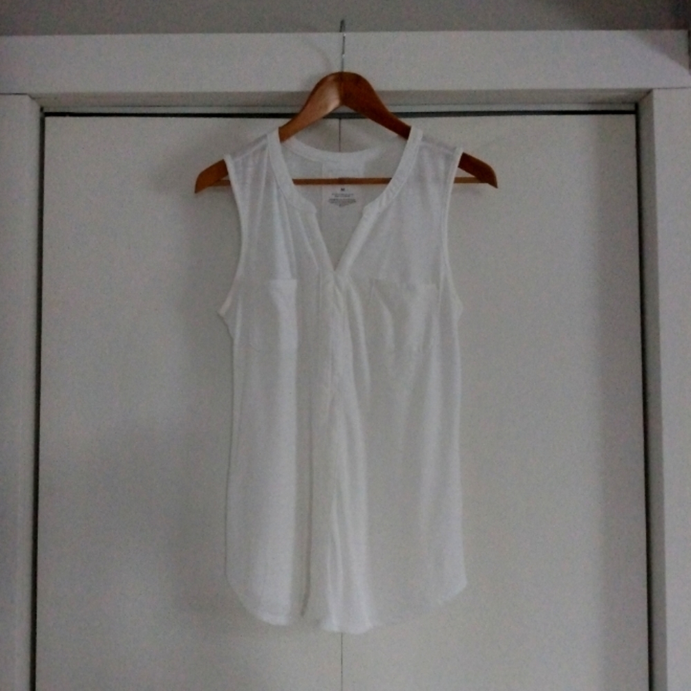 White Sleeveless Relaxed Top